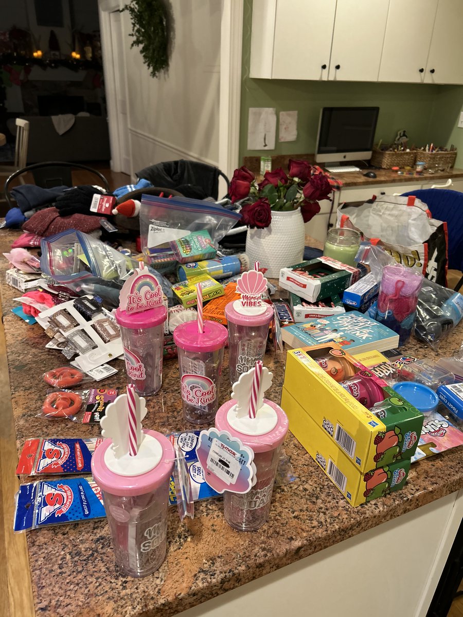 directdoctors's tweet photo. Thank you to everyone who donated and our friends at @healy_pt  for your generosity and help to make our annual stocking stuffer drive another great success! https://t.co/erWpfIqIXK