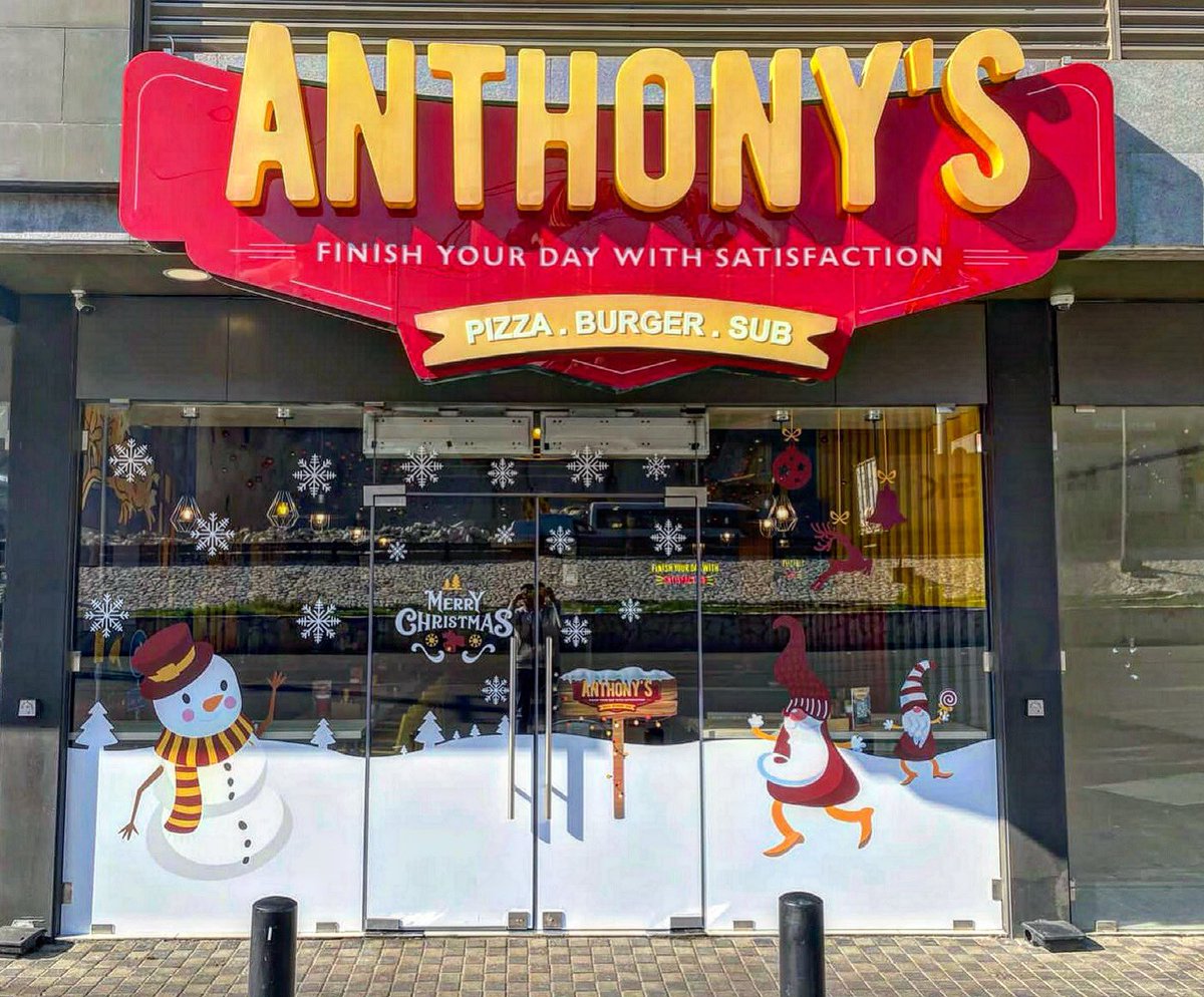 blanchorlb's tweet photo. Thatโs what we call Christmas Vibes ๐๐ Check out our latest Vinyl Design for Anthonyโs Diner #Jounieh #Halat #ZouKMosbeh
.
.
#Christmas #Lebanon https://t.co/5O2OpxNBbC