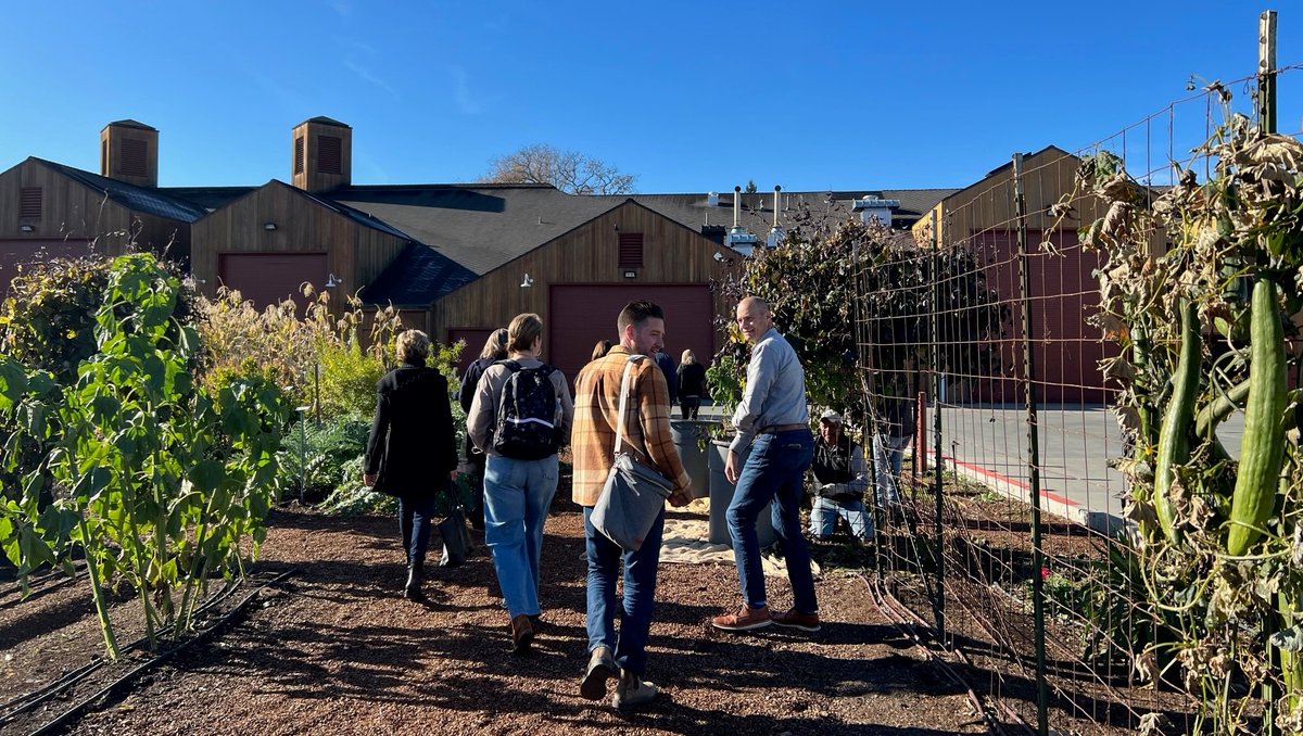 UBC_SEchange's tweet photo. The 2022 UBC Wine Leaders Forum took place in Napa Valley California. Winery owners and winemakers, Napa Valley Vintners and stakeholder organizations joined together for experiential learning &amp; discussions on sustainable practices, iconic wines, and farmworker health &amp; housing. https://t.co/M8IvYc8ORh