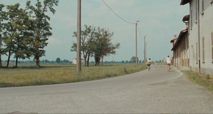 visionsinfilm's tweet photo. scenery in call me by your name (2017) https://t.co/W5JnePaSzN