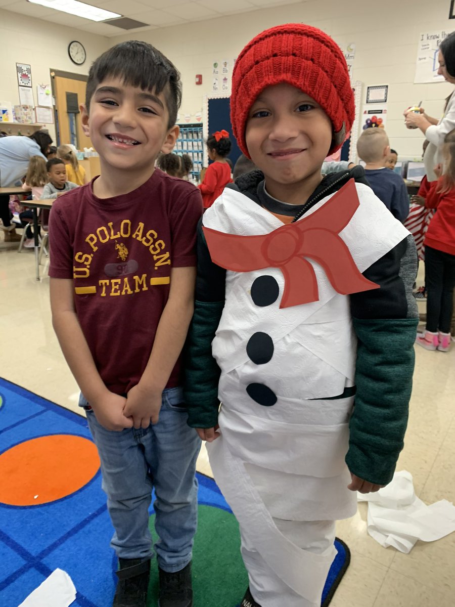 JMoes_Class's tweet image. We’ve been busy! 🥰 I wouldn’t want to spend this week with any other group of kiddos. @ClarkCreekSTEM