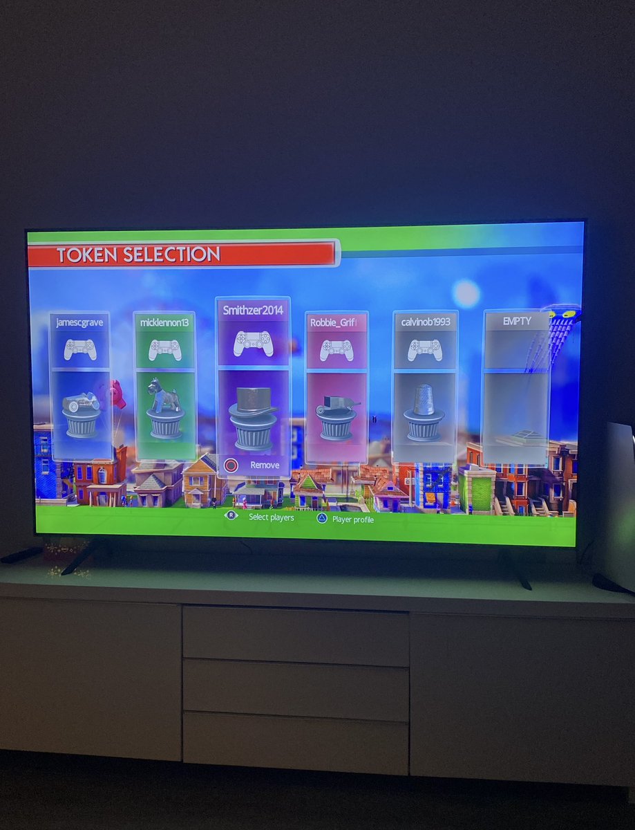 Monopoly with the lads , can’t beat Xmas , murder on the headset 😂😂 <a href="/JamesCosgrave7/">James Cosgrave</a> <a href="/CalvinOBrien1/">Calvin O'Brien</a> <a href="/OfficialRobbieG/">RobbieG</a>