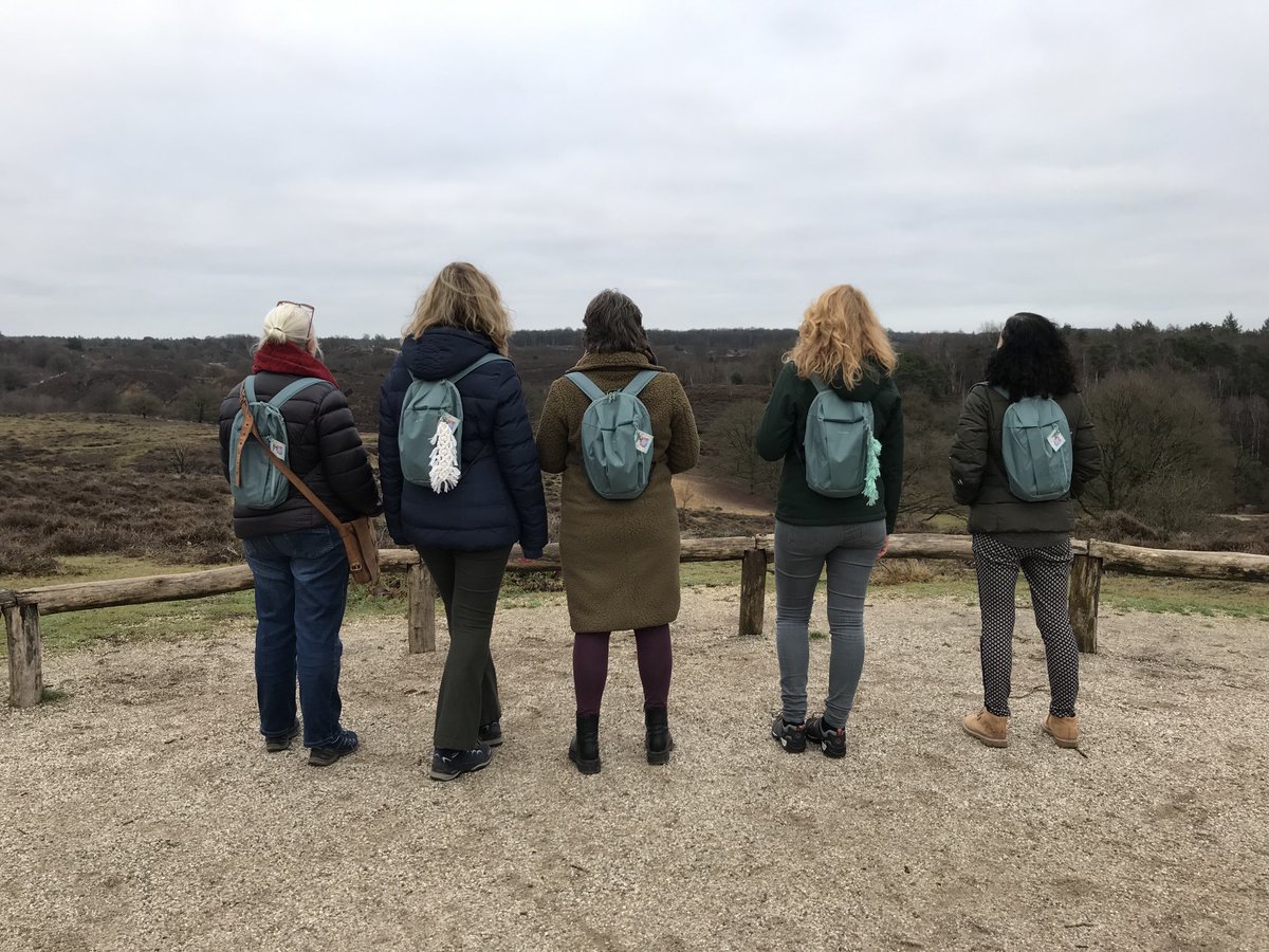 Vandaag toevallig weer op de Posbank, waar we vorig jaar rond deze tijd met alle ambassadeurs van ⁦<a href="/ros_proscoop/">@ROSProscoop</a>⁩ een Positief Gezonde  wandeling hebben gemaakt met onderweg ‘Anders op zoek’ vragen en opdrachten! #AndersGezond.nu #transformatie #positievegezondheid