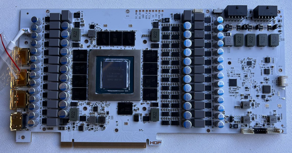bl4ckdot's tweet photo. Got something truly amazing today: a Galax RTX 4090 OC Lab ! Can’t wait to overclock it
#HOF #HallOfFame @GALAXHQ @GalaxJapan @galaxyus https://t.co/ybxzr3wfty