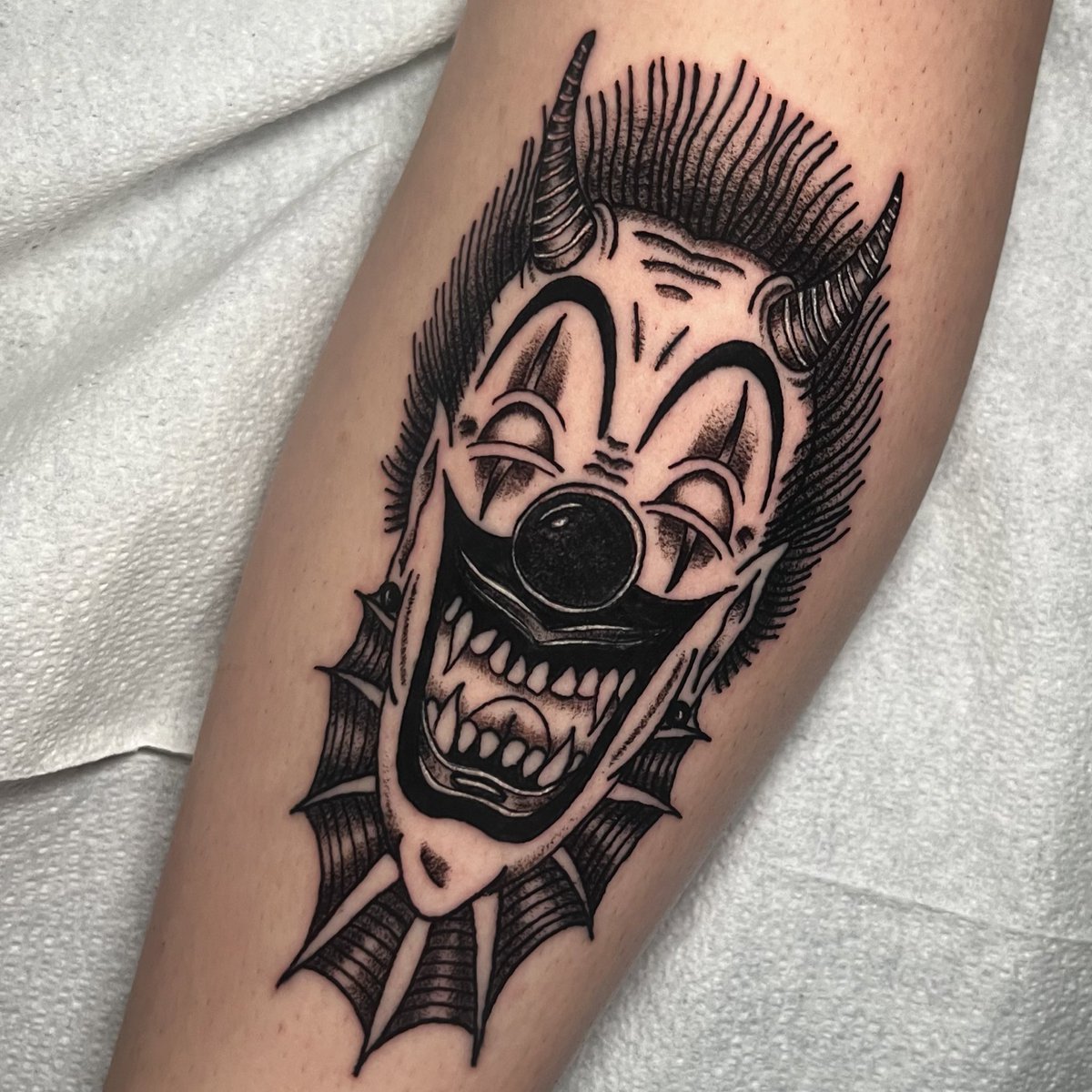 morganbabinski's tweet photo. i heard there was a tattoo side of twitter 👀 .. im based out of st. pete, florida &amp; would love to see some new faces 🥺🖤 https://t.co/5diEceJfS2