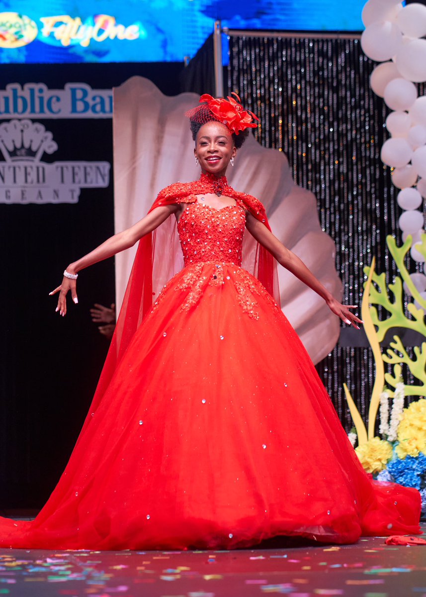 stylejerkcreate's tweet photo. 📸 #TalentedTeen. Congratulations to Takyla Hart-Johnson, Miss Verchilds High School. https://t.co/w9wMDLgiG2
