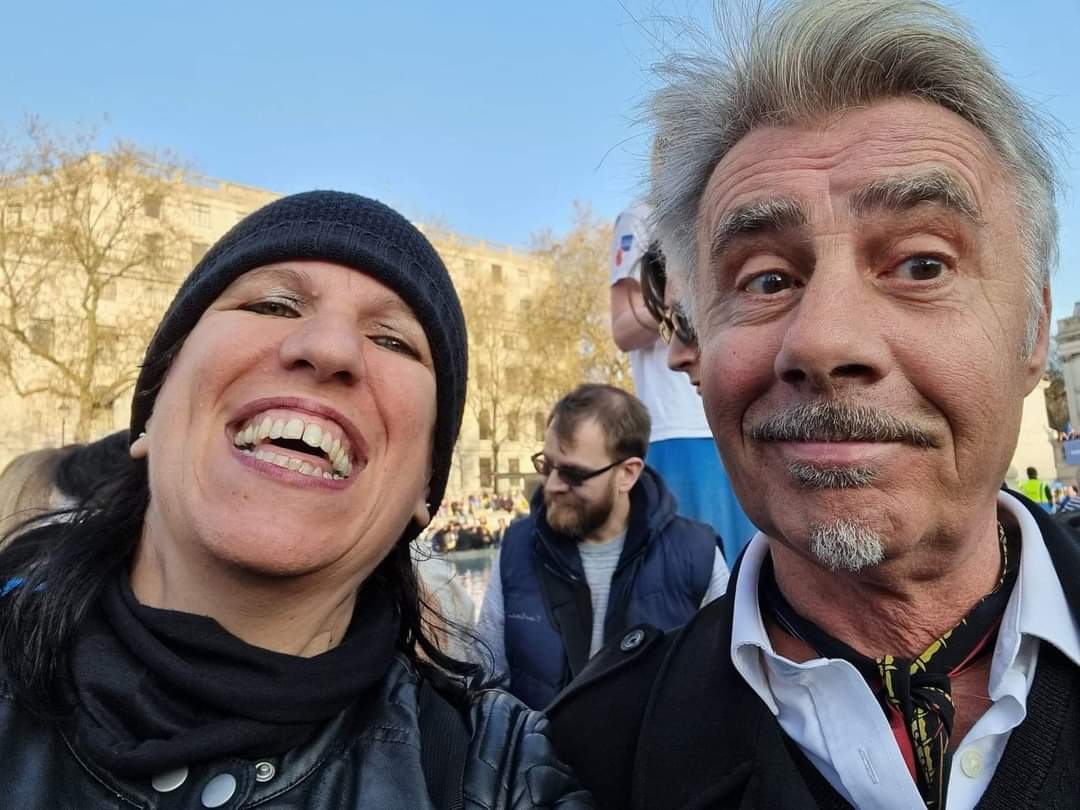 J_Bella_S's tweet photo. @LDN_pressoffice @MayorofLondon @Ukraine @MFA_Ukraine @VPrystaiko @lesiavasylenko #London continues to stand with #Ukraine #WinterSolstice #HourForUkraine @GlenMatlock https://t.co/aYTm2noPHL