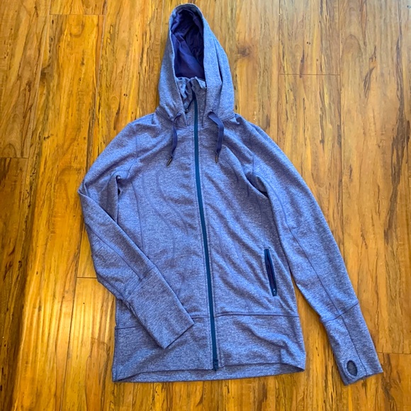 secondcycle's tweet image. So good I had to share! Check out all the items I'm loving on @Poshmarkapp from @lexybphoto #poshmark #fashion #style #shopmycloset #lululemonathletica #vans #babaton: posh.mk/QWzbQZiZWvb