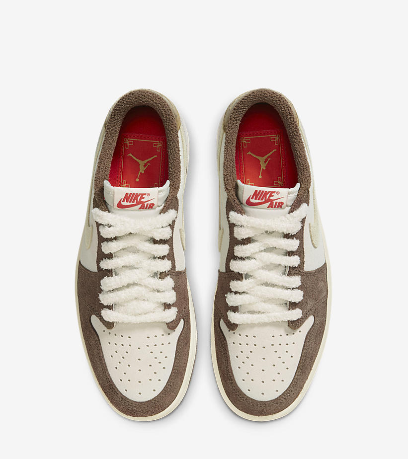 JustFreshKicks's tweet photo. Official Look at the 2023 Air Jordan 1 Low "Year Of The Rabbit" 👀 https://t.co/pXylrL4NDO