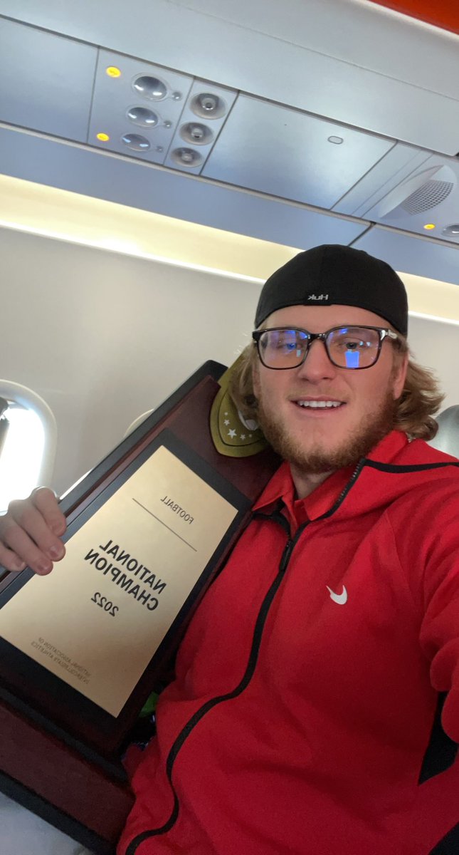 still on cloud 9 💍 #champs