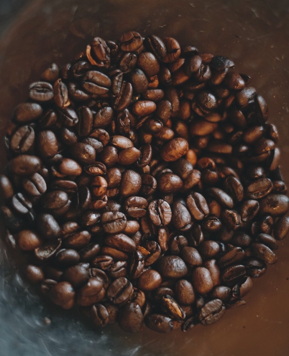 RoastersOwl's tweet photo. Feeling the chill in the air?
Snag some swag from the shop to stay warm this holiday season. 

 #blackowlroasters #ctcoffee #connecticutcoffee #ctlocal #localct #lebanonct #smallbatchroaster #Ctsmallbusiness https://t.co/3dM1DTdH5p