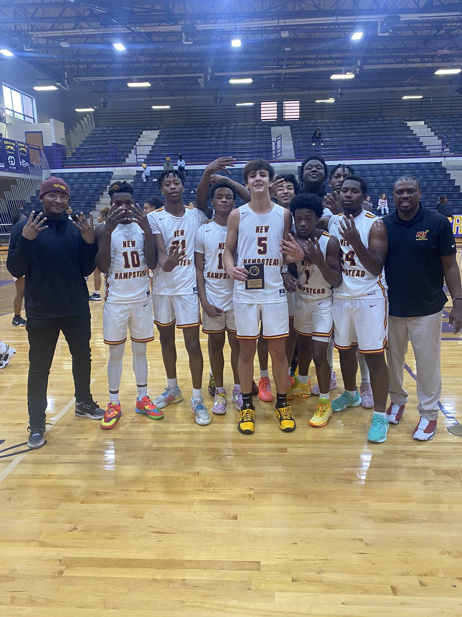 New Hampstead Boys Basketball tweet media