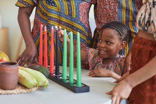 WinnLib's tweet image. Happy Kwanzaa from your WNPLD Family! 

 #winnetkalibrary #northfieldlibrary #happykwanzaa #northshore