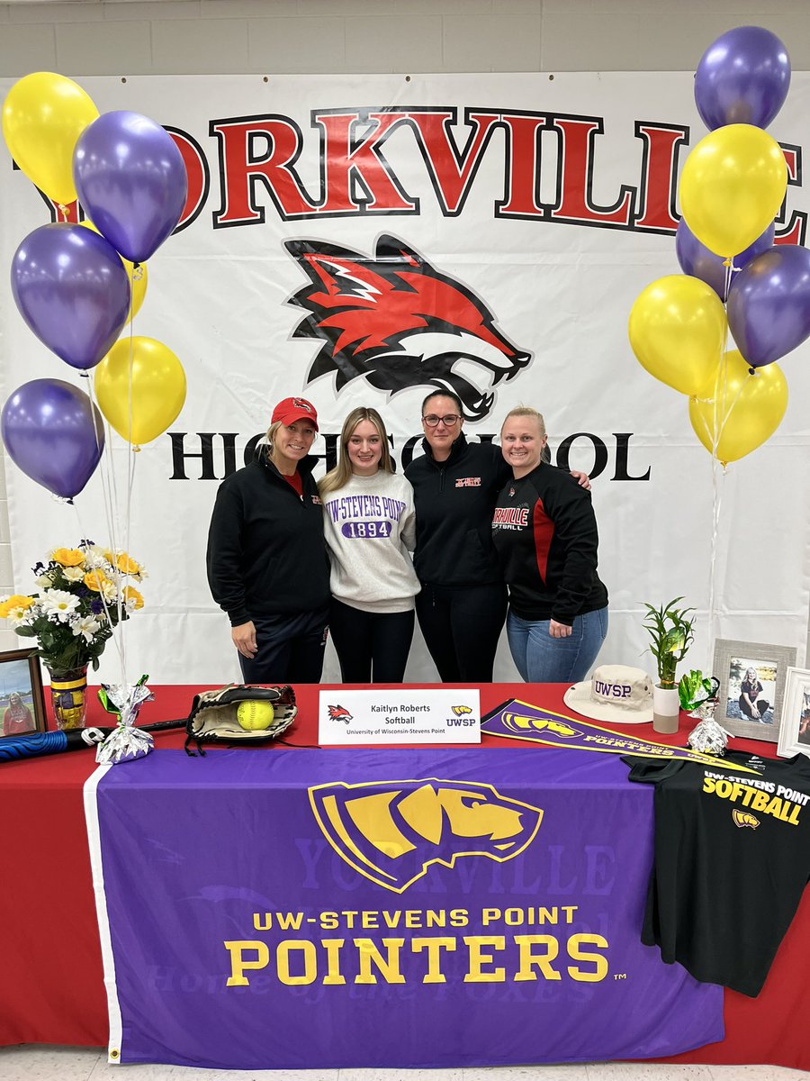 So proud of these girls! Congratulations on signing today! We are so proud the four of you and are looking forward to watching you play at the next level! Also great to see our alumni coming back to support!! Looking forward to what’s to come🦊🥎
