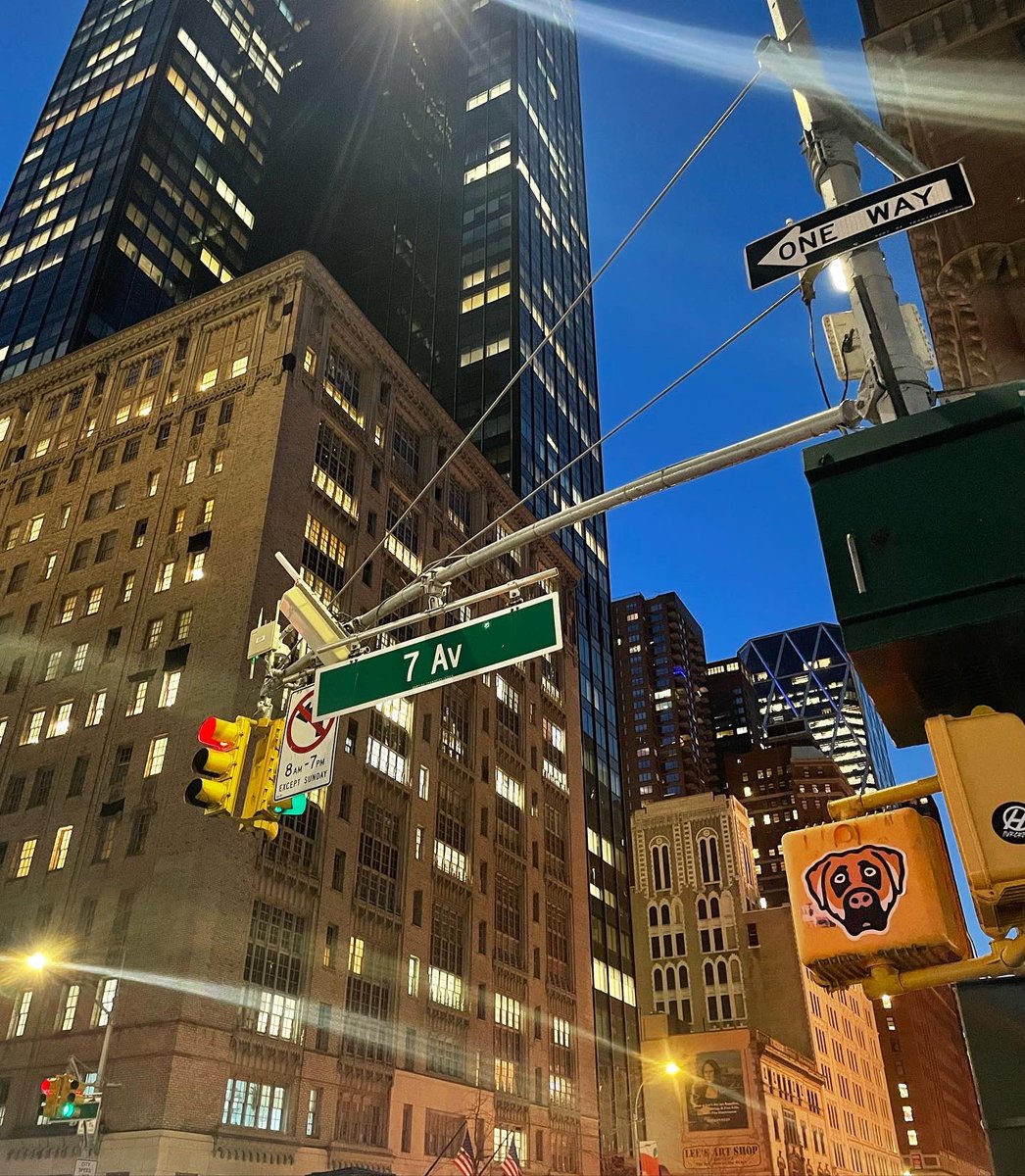 juvalandre's tweet photo. Big Apple 🍎 https://t.co/6HqXKP9Wvn