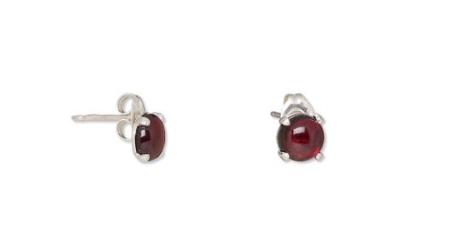 FireMtnGems's tweet photo. Richly hued garnet cabochons paired with silver-tone elements are an easy yet sophisticated addition to jewelry lines. 
#FMGDesign #GarnetJewelry https://t.co/05CTOTo6pi