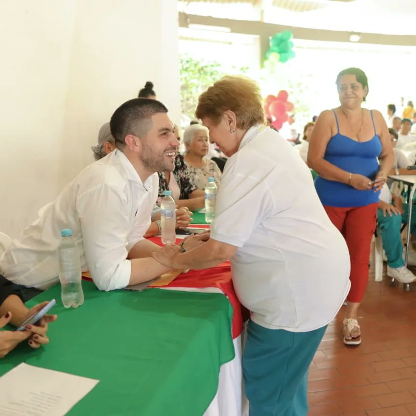 AlcaldiaPalmira's tweet photo. ¡Los adultos mayores despidieron el año! 🥳

Desde la Secretaría de Integración Social realizamos la reunión de Fin de Año a los grupos de adultos mayores asociados a  CORPATER y beneficiarios del Centro Vida La Ceiba. https://t.co/H3WIzfUhDw