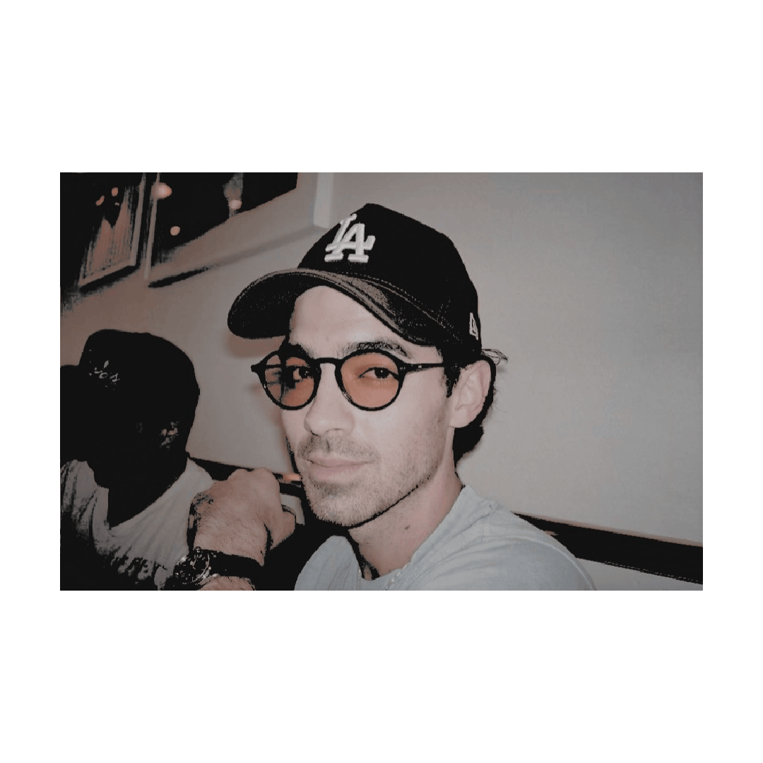 ⠀⠀⠀ ⠀ ﹫JOEJONAS 𝗏𝗂𝖺 𝗂𝗇𝗌𝗍𝖺𝗀𝗋𝖺𝗆
⠀⠀⠀ ⠀ ─┄─────┄────
⠀⠀ ⠀⠀ ⠀⠀ ⠀ December so fαr.
