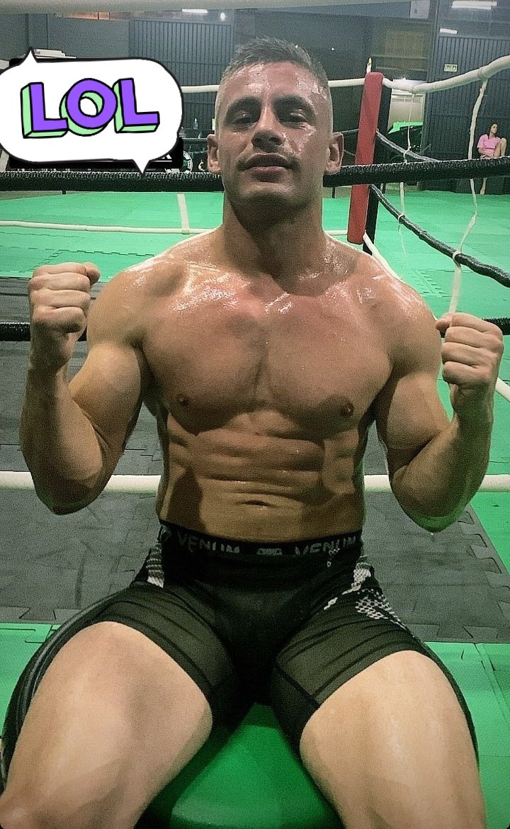 sadbutsafada's tweet photo. Sem nem o que pensar, apenas sentir... #heterosbrasil #suor #MachoAlfa #MuscleMan #Messi #straightboy https://t.co/y2PpPRQ4l0