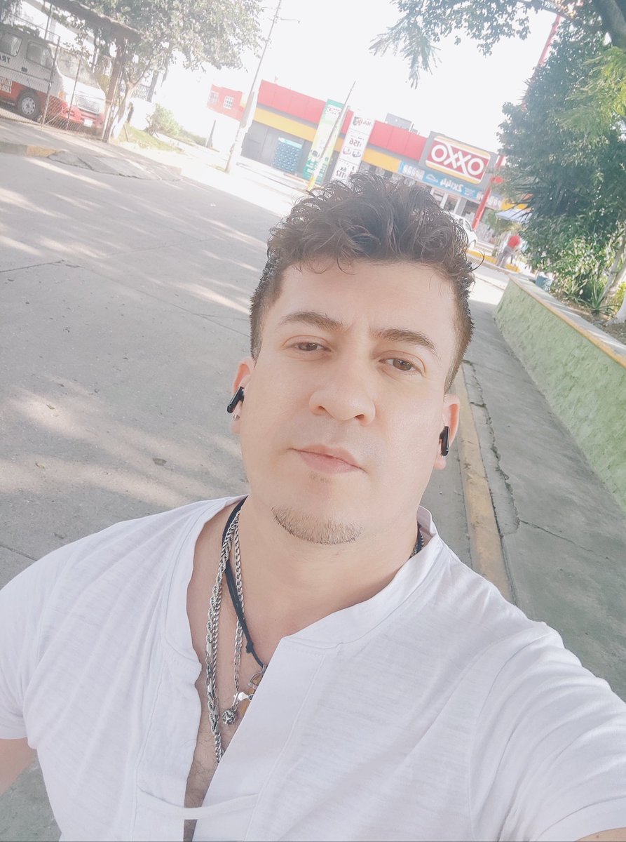 JEANLOHER's tweet photo. #pozarica #pozayork jajaaj https://t.co/XQrfzuWgbo