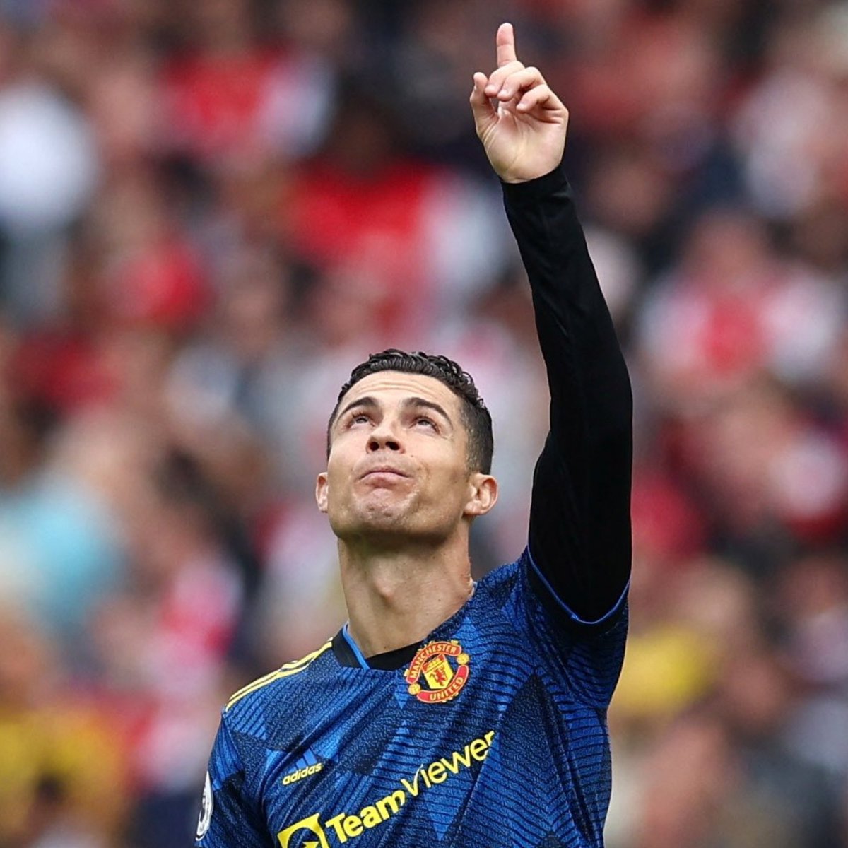 Ninguém vai me convencer que essa má fase do Cristiano Ronaldo não é por conta do seu psicológico totalmente abalado depois do falecimento de seu filho...