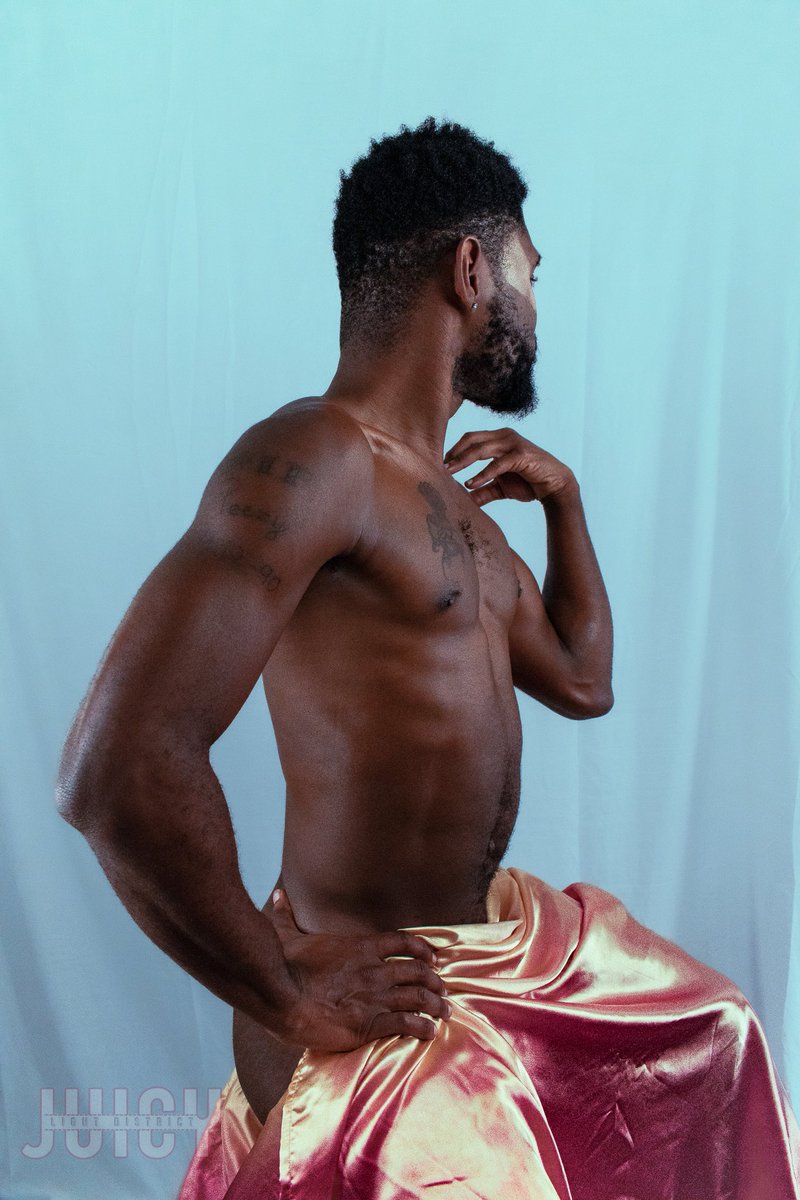JLightDistrict's tweet photo. Inhale and exhale… 

#erotic #eroticart #eroticportrait #queerart #homoeroticart #erotica #gayerotica #gaymen #queermen #juicy #juicylightdistrict #portrait #lgbt #nude #nsfw #nsfw_art #otter #hunks https://t.co/BaEpeO5iZj