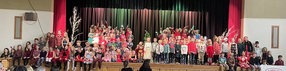 Spreading holiday cheer! Talented VMES students. Thank you VMES Home &amp; School for your support. Thank you SJDA for hosting!