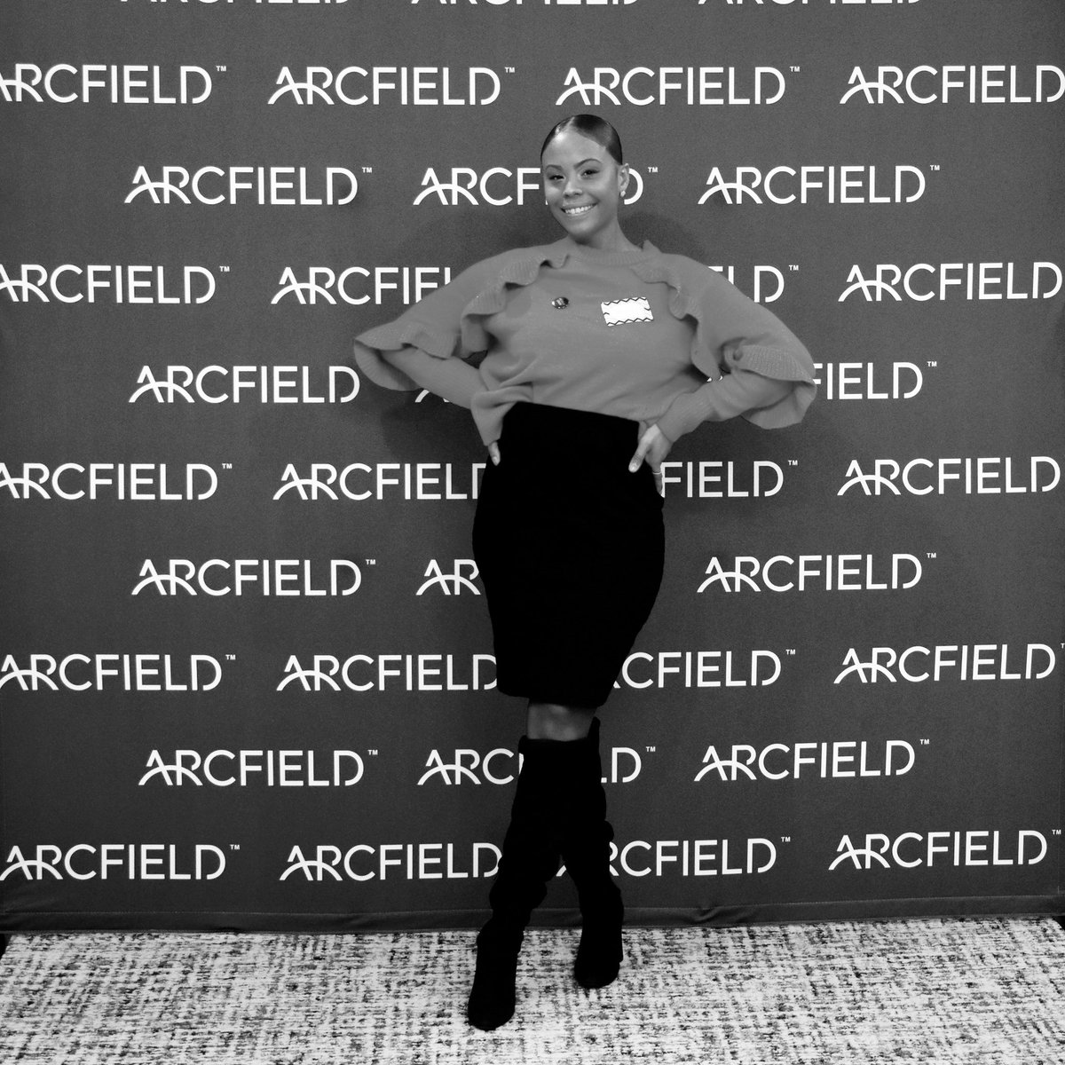 _PeaceNLuv_'s tweet photo. This has been a incredible journey and opportunity for me, I coordinated and planned our holiday event for 2022🎄. I love what I do , and forever grateful it was so sad for me to wrap up my last event 😩 I recently got promoted to engineer. #blackwomenintech #STEM🎊 https://t.co/0syevhF4O1