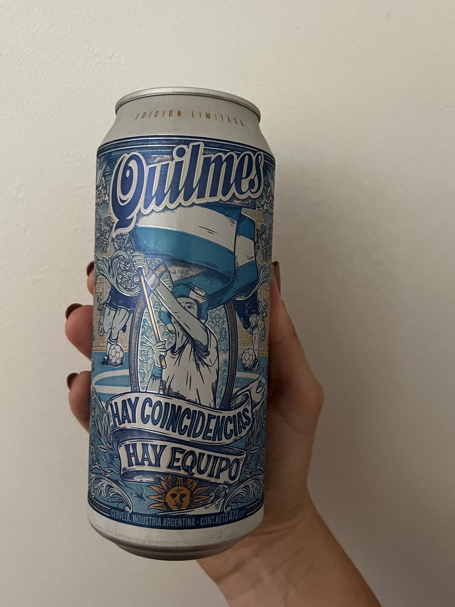 vickyblazevic's tweet photo. @Quilmes_Cerveza pueden dejar este packaging todo 2023?
Así estiramos el modo mundial un poco más. https://t.co/6yvBnopbuf