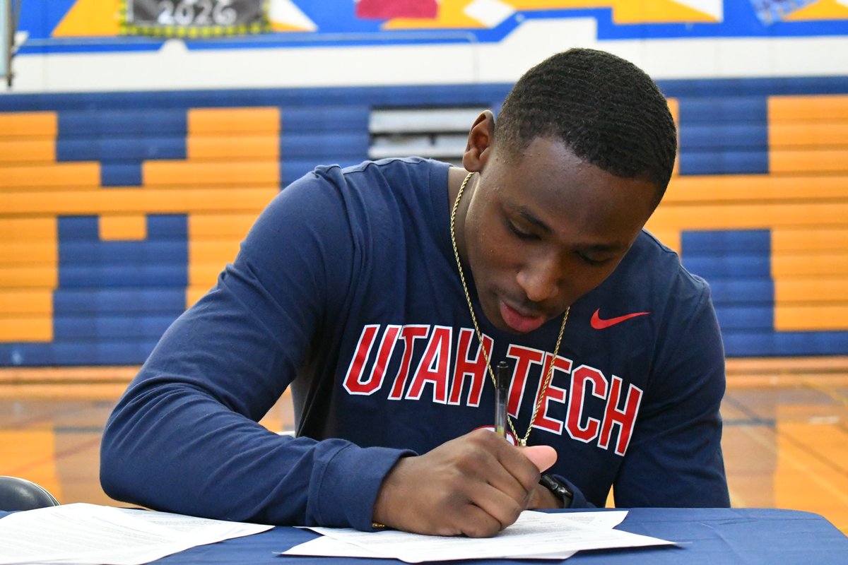 MillikanHSFB's tweet photo. Signed, sealed and delivered! Congrats to Long Beach Millikan 2023 RB Nygel Osborne @NygelOsborne on officially signing his NLI with Utah Tech University @UtahTechFB #WinTheDay https://t.co/W6JXF7b6q3