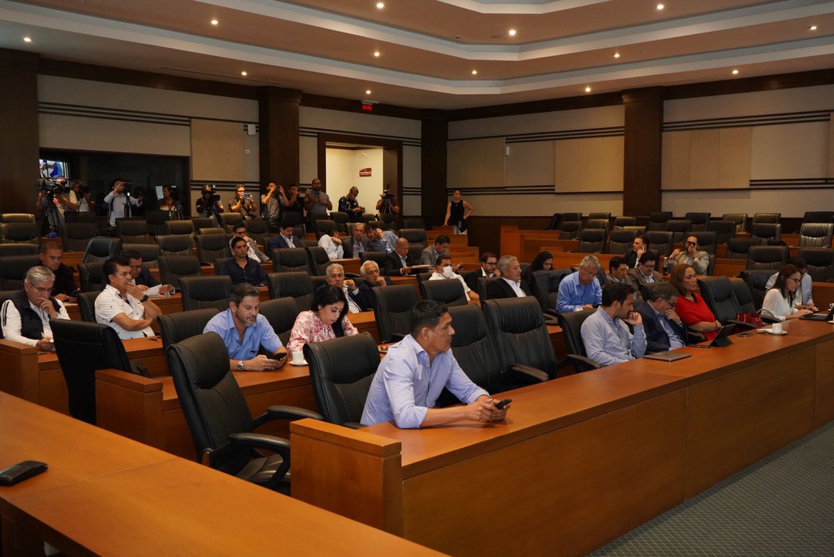 LigaEcuabetec's tweet photo. 📍Convocatoria del Consejo de Presidentes de la LigaPro⚽️

Nota web➡️ https://t.co/NiOCVA5qJr 

#LigaProBetcris #JugamosTodos🇪🇨💯 https://t.co/GkDqktawRy