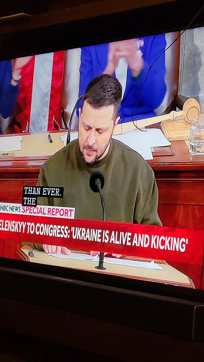 joycelapadula's tweet photo. #VolodymyrZelensky "The Russian tyranny has lost control over us. " https://t.co/OgAIlvscXA