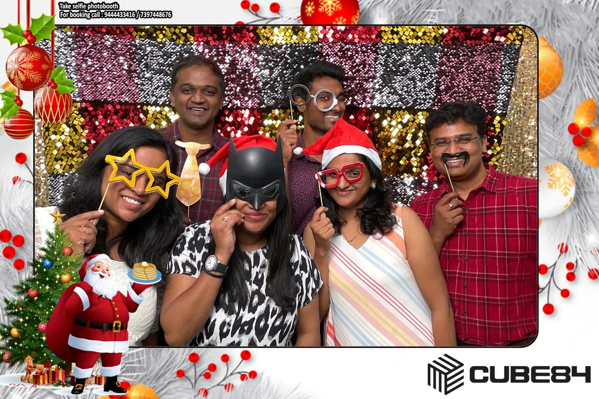 district360's tweet photo. Ringing in the holiday season at #District360
#holiday #officeparty #holidayvibes #HappyHolidays https://t.co/K9QHQubOWa