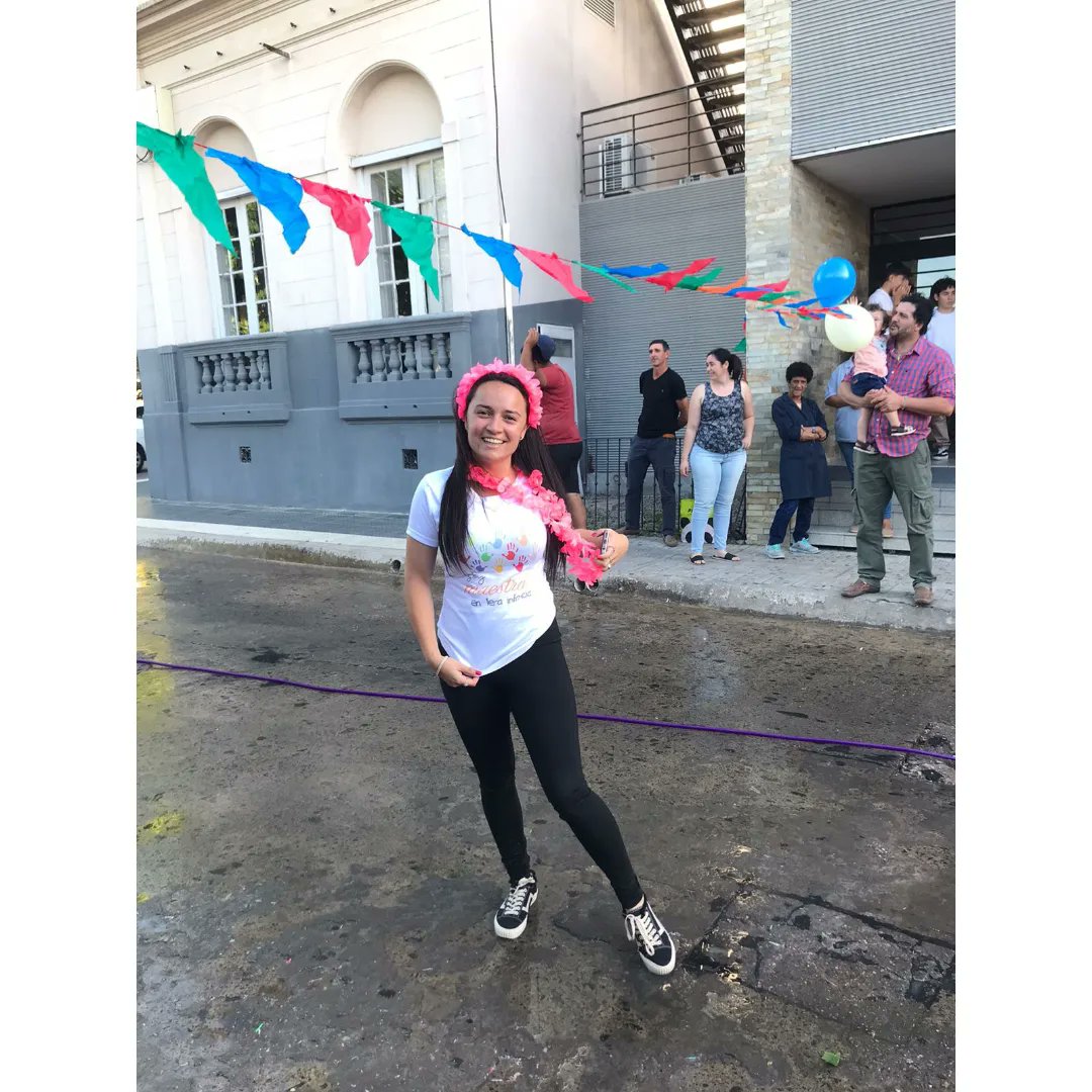 AliceCabrera97's tweet photo. Me recibí loco, SOY MAESTRA DE PRIMERA INFANCIA!!!! 🥹🥳 https://t.co/Q2SUL8S1v5
