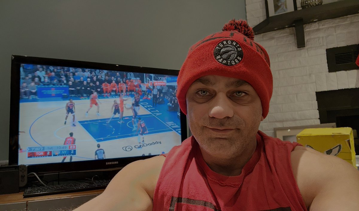 gamedropspops's tweet photo. Let's Go #TorontoRaptors get the win in #nyc #msg Watching from #Oshawa #Canada #tangerineFanAngle #ThaddeusYoung #Fredvanvleet #ScottieBarnes #KaylaGrey #oganunoby #chrisboucher #PascalSiakim #TSN #jackarmstrong #torontoRaptors #hello #mattdevlin #wethenorth #strong https://t.co/Mh7fi2uXwr
