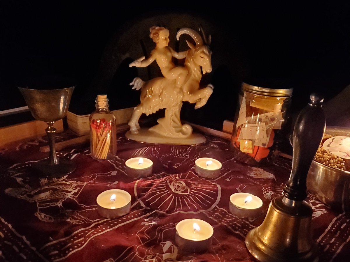 DCSatanists's tweet photo. Wishing you all a happy Winter Solstice! https://t.co/n4lvnCjKgo