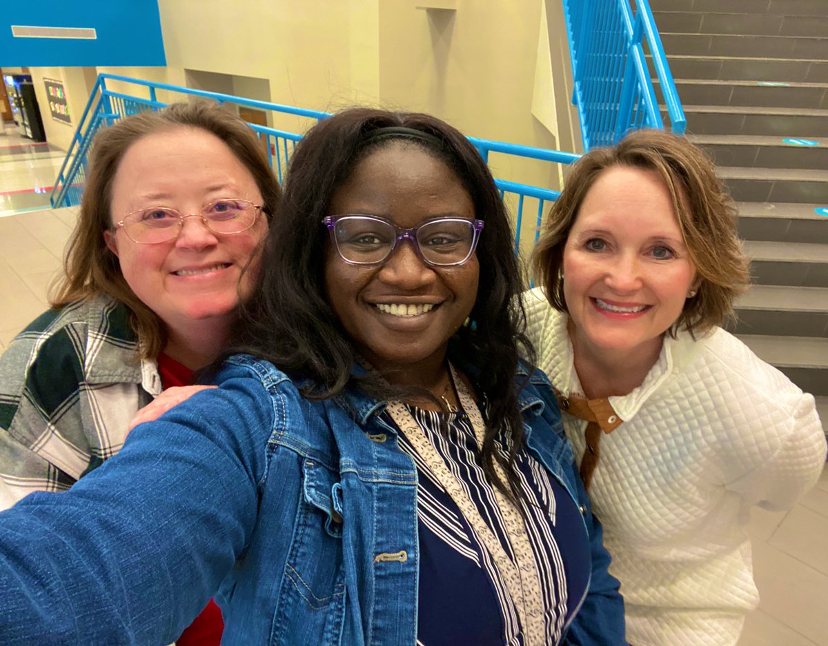 Texan_Orchestra's tweet photo. Ms. Sally Spiller🎨The Lady, the Myth, the Legend. 25+ years teaching. Congratulations on a job well done. We will miss you at Sam. Enjoy the fruit of your labor! @SamhoustonMS @IrvingFineArts @IrvingISD https://t.co/zJ68qzlx0h