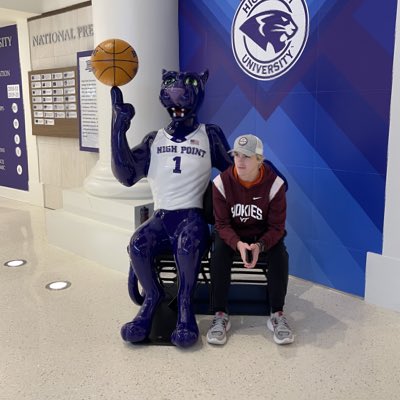 Keeping my enemies close 🤞🏻 #NewProfilePic