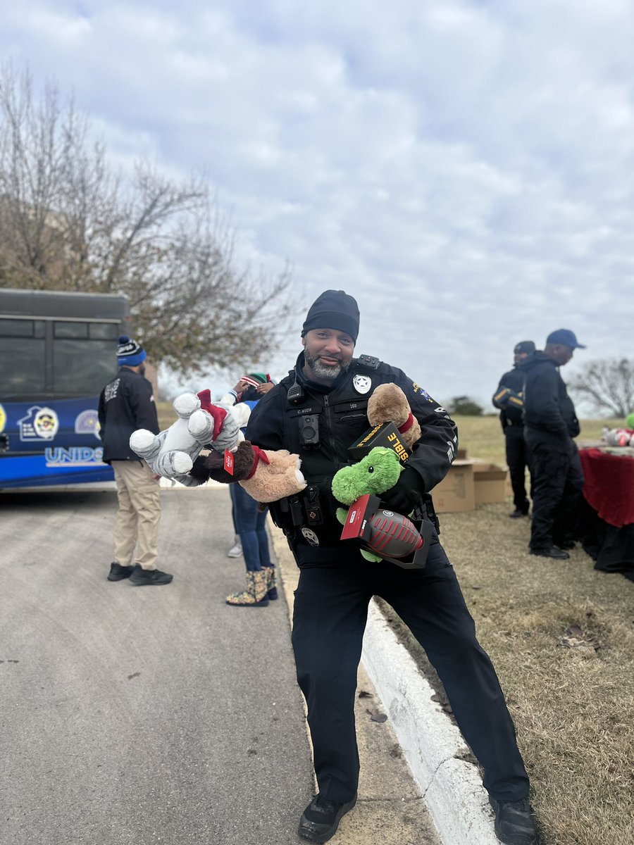 The 3rd Annual Christmas Food Giveaway at Paul Quinn College was a great success thanks to the food distributors, vendors, volunteers, officers and and Paul Quinn College. We provided resources &amp; food to 800+ families!!