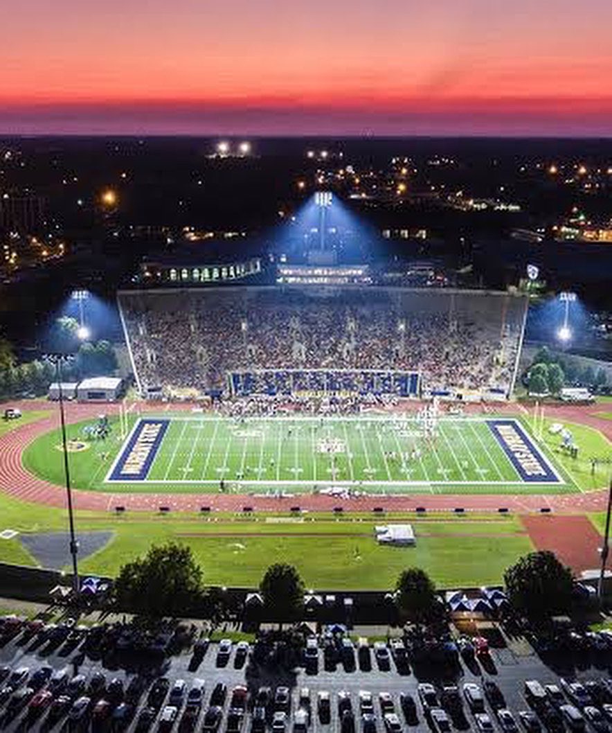 OrionPhillips14's tweet photo. I am so stoked to announce I have accepted a full scholarship to study and play football at Murray state University, huge thank you to @JohnnyPKA @ProkickAus @tglees as well as strength coach Dave Tuinauvai. Very greatful for coach Hood and Murray state football. #goracers https://t.co/eKXE79FQvq