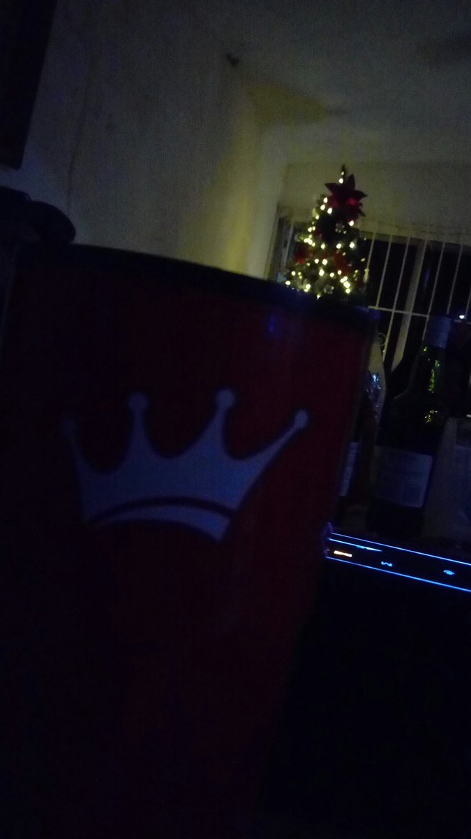 VickaHdez's tweet photo. Noche de amigos

#ReseteandoElAlma https://t.co/8AJaM8H9qm