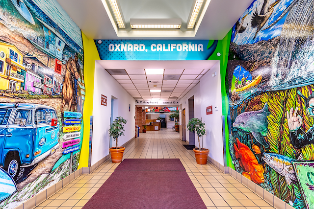 kvtaspeednews's tweet photo. New murals grace the Oxnard Transportation Center https://t.co/cL2ASqkm4z https://t.co/LiJcBDVSj9