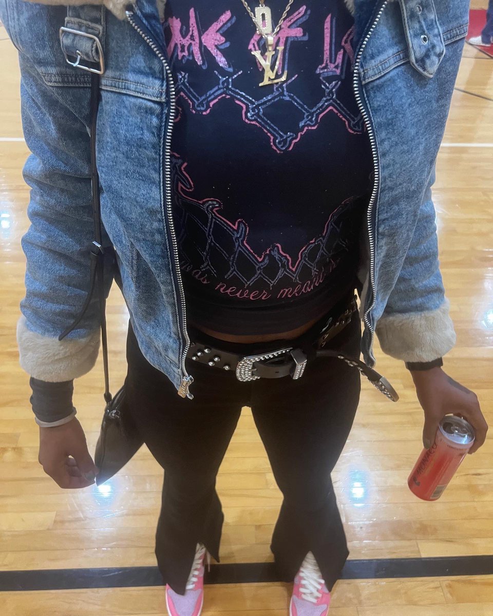 DessiTTG's tweet image. fly girl do it better🤩#rockstarlifestyle #mightnotmakeit