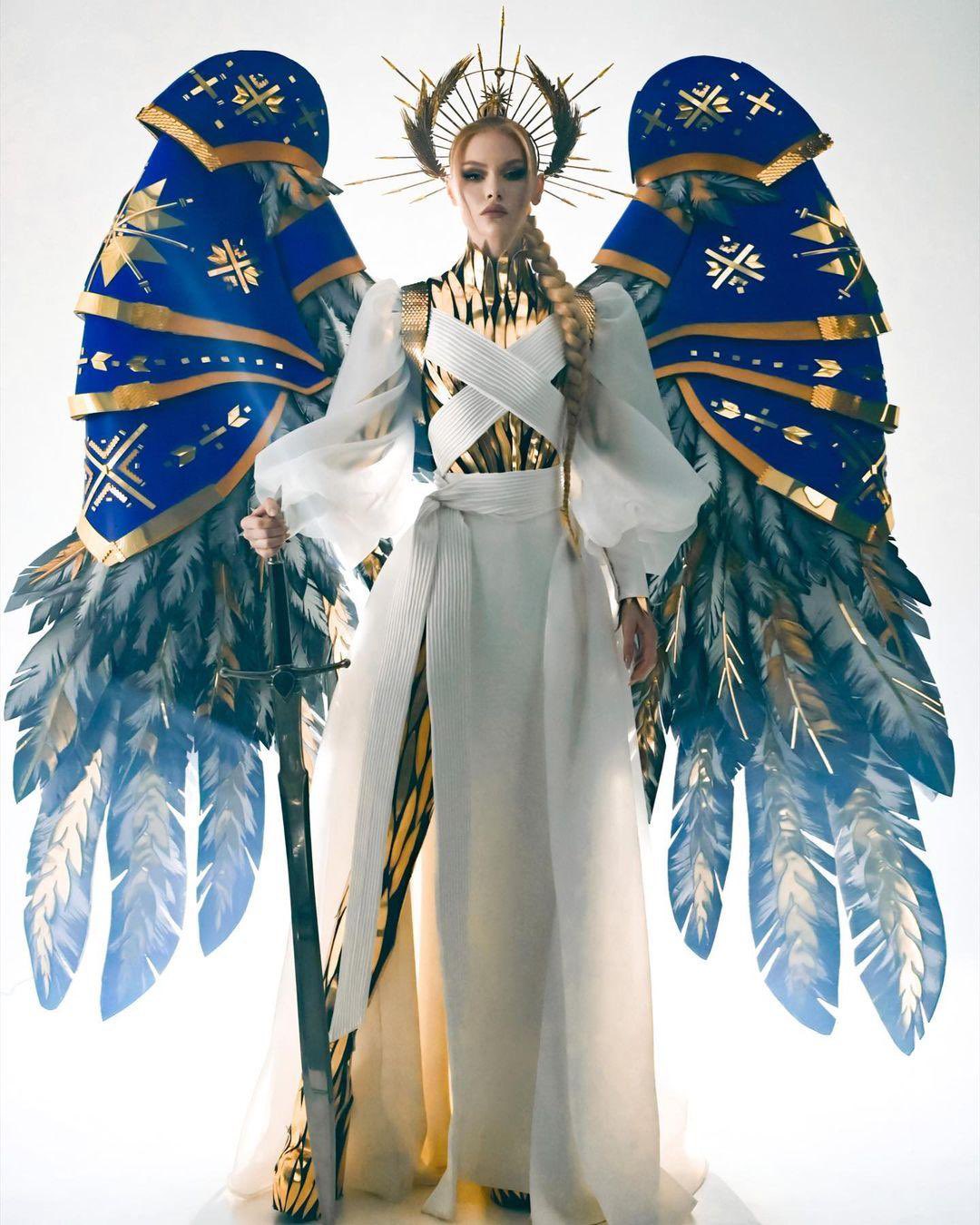 Captain Kaycee on Twitter "Miss Ukraine’s costume for Miss Universe is