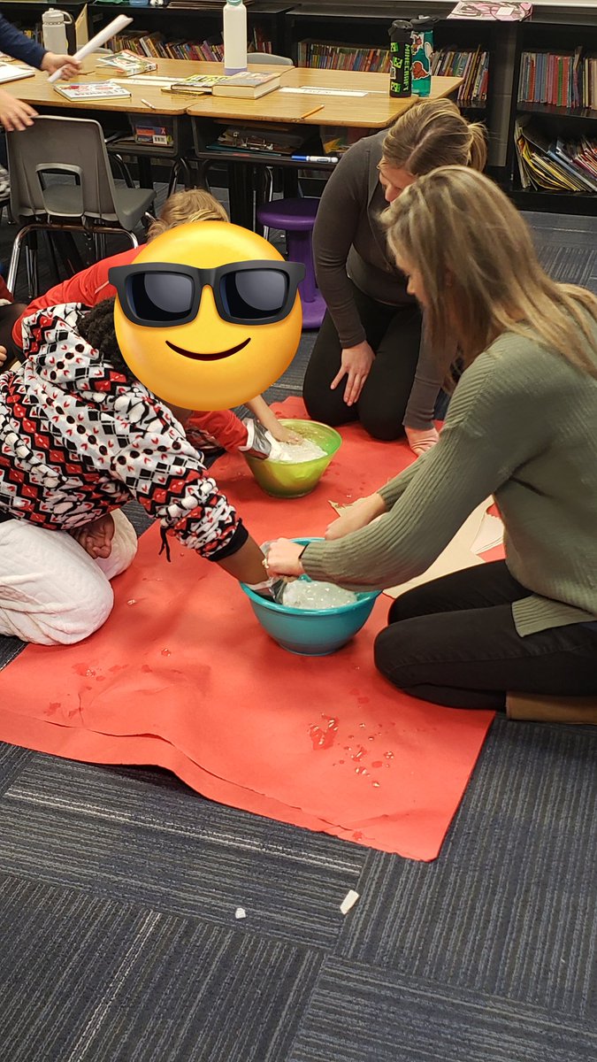 This year's theme before break was a penguin party. Reseached 🐧 created slides, 🐧breakout box, 🐧 games with parents, Tacky the Penguin readers theatre, and Zoom with a 🐧 expert. SO.MUCH.FUN! #LFEPROUD