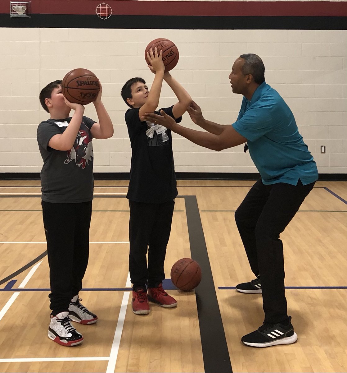 Teaching basketball FUNdamentals to youth is my passion. Check out ⁦<a href="/windsorvaliants/">Windsor Valiants</a>⁩ for registration information