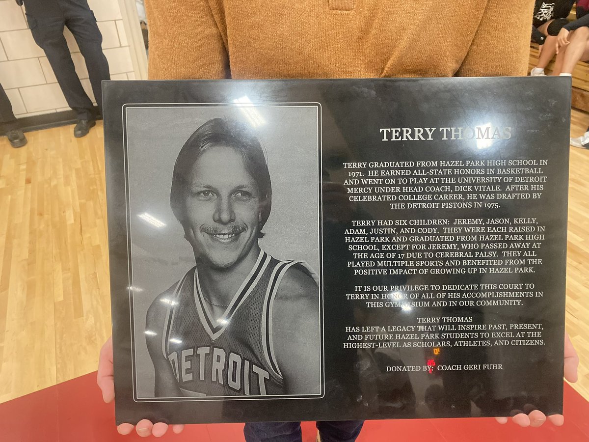 TheDZoneBBall's tweet photo. Hazel Park named their floor after Terry Thomas.  

Tonight was the ceremony.  

Terry played at U of D with Dick Vitale and then got drafted by the Pistons in 1975.  Also with is his son’s Cody and Justin Thomas.

Reported by: @cgoff22 https://t.co/Xlk0SRH7hB