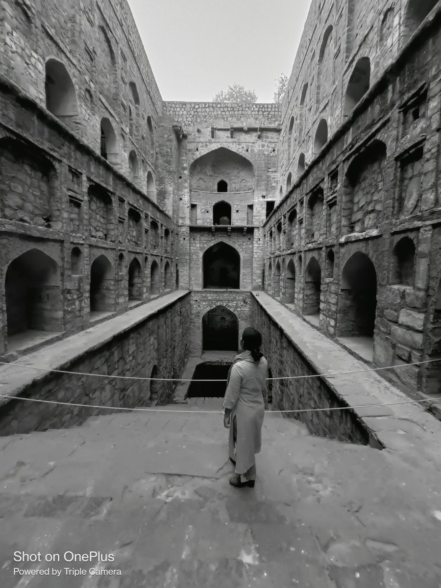 NehaRanga26's tweet image. कैसी अजीब बात है तू सामने था और 
मैं तेरे सामने भी किसी और से मिला !!! @Rekhta #throwbackyesterday #GoodMorningEveryone