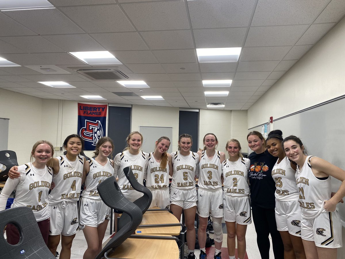 Felt good to get dub in overtime today 60-50 over William Byrd in the Cave Spring Winter Classic!!! Great team effort! Freshman Leah Wong led the way with 23 pts, <a href="/AylaFarr12/">Ayla Farr</a> chipped in 15 pts got the steal and hit the layup to send the game in overtime <a href="/maddiehamren/">Maddie Hamren</a> had 12 pts!