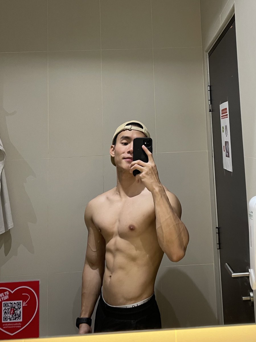 TEAMYONG2's tweet image. อาบน้ำกัน 💦